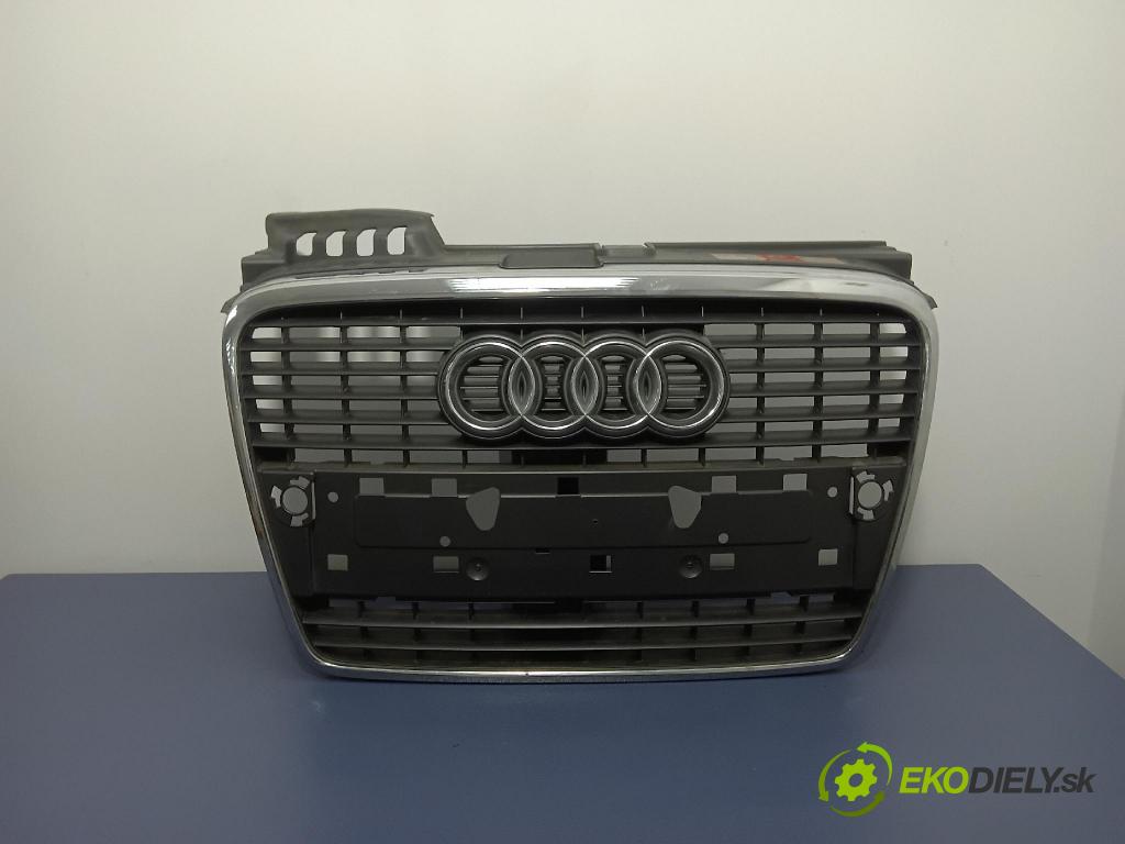 Audi A4 2005 miežka / Gril: 8E0853651J