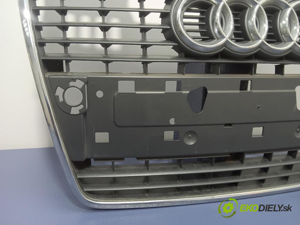 Audi A4 2005 miežka / Gril: 8E0853651J