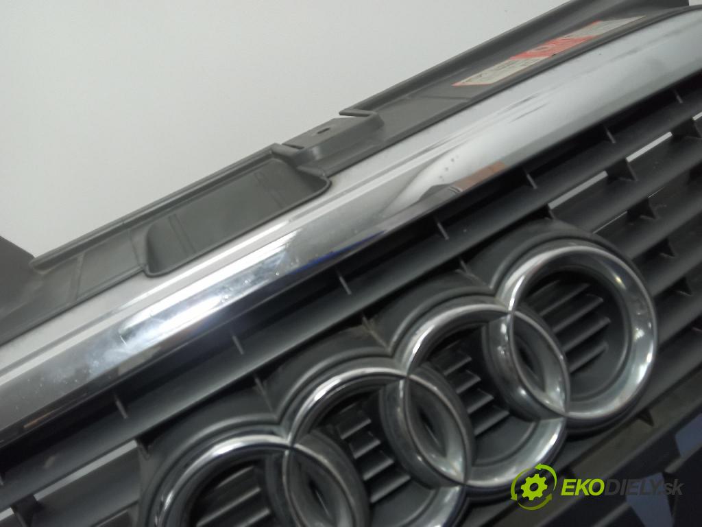 Audi A4 2005 miežka / Gril: 8E0853651J