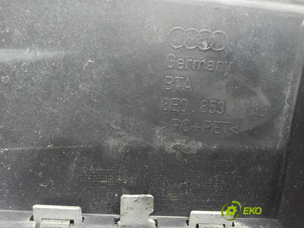 Audi A4 2005 miežka / Gril: 8E0853651J