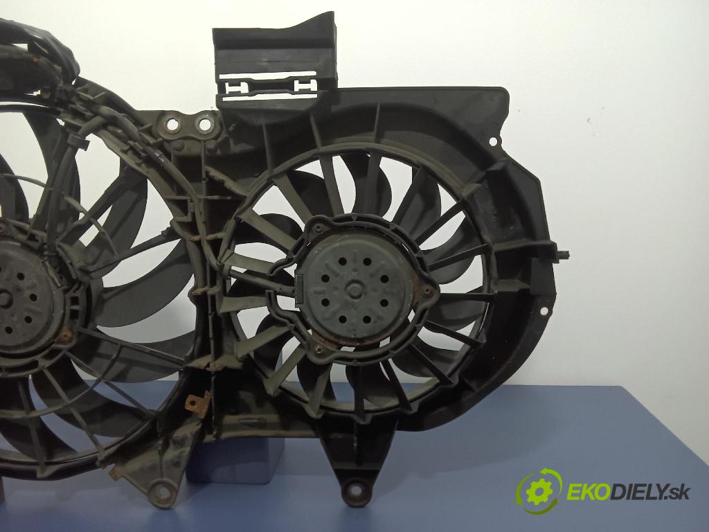 Audi A4 2005 Ventilátor Chladič: 8E0121205AB