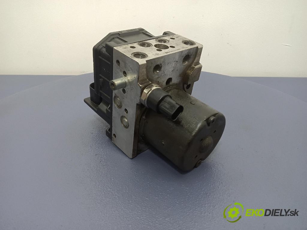 Audi A4 2003 čerpadlo ABS x 8E0614517