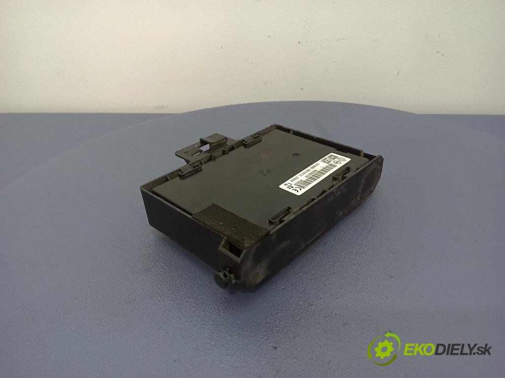 Renault Modus 2004 skrinka Poistky: 8200200106
