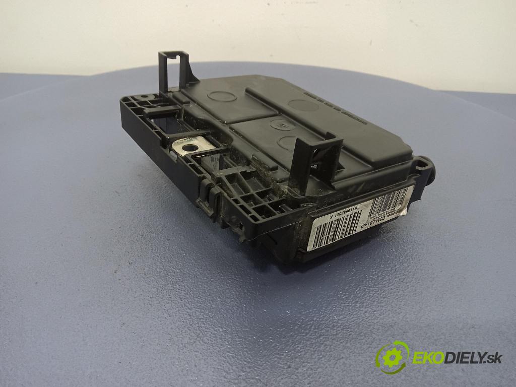Peugeot 407 2005 skrinka Poistky: 9656086080
