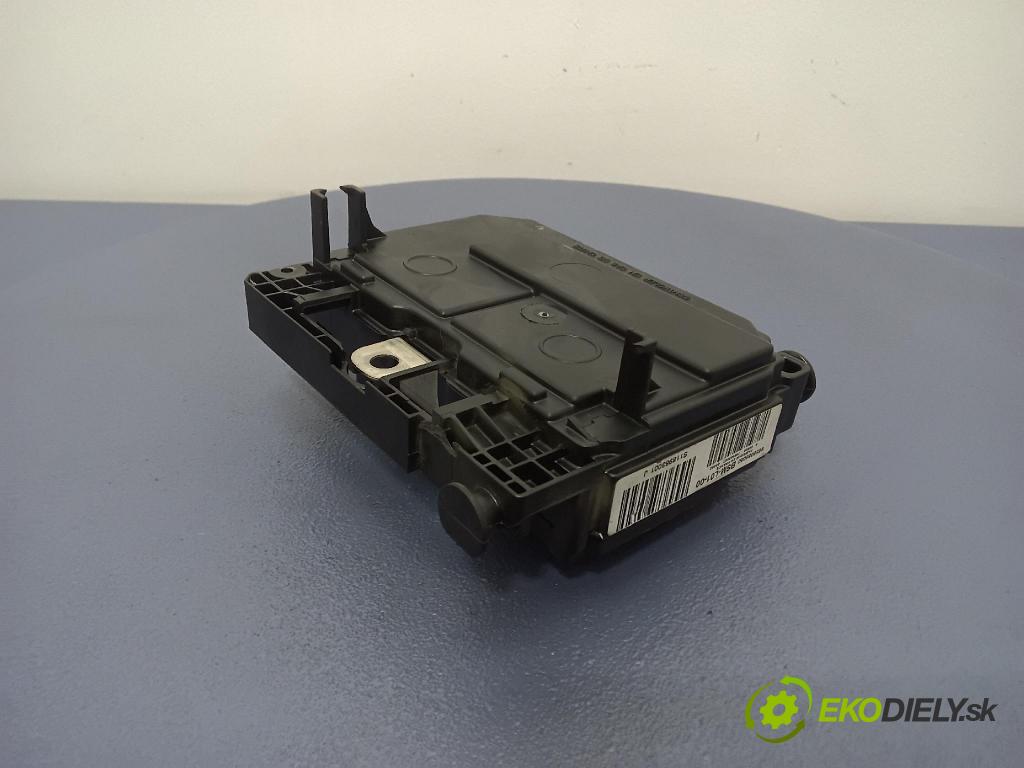 Peugeot 407 2005 skrinka Poistky: 9656086080