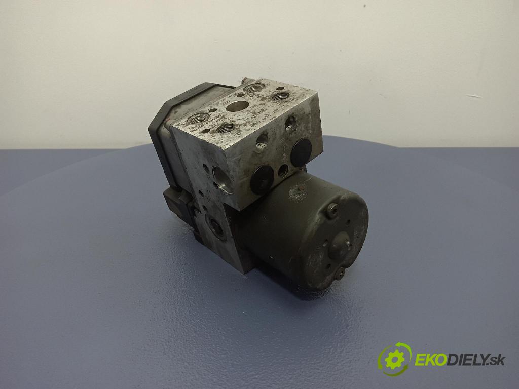Audi A4 1999 čerpadlo ABS x 8E0614111B