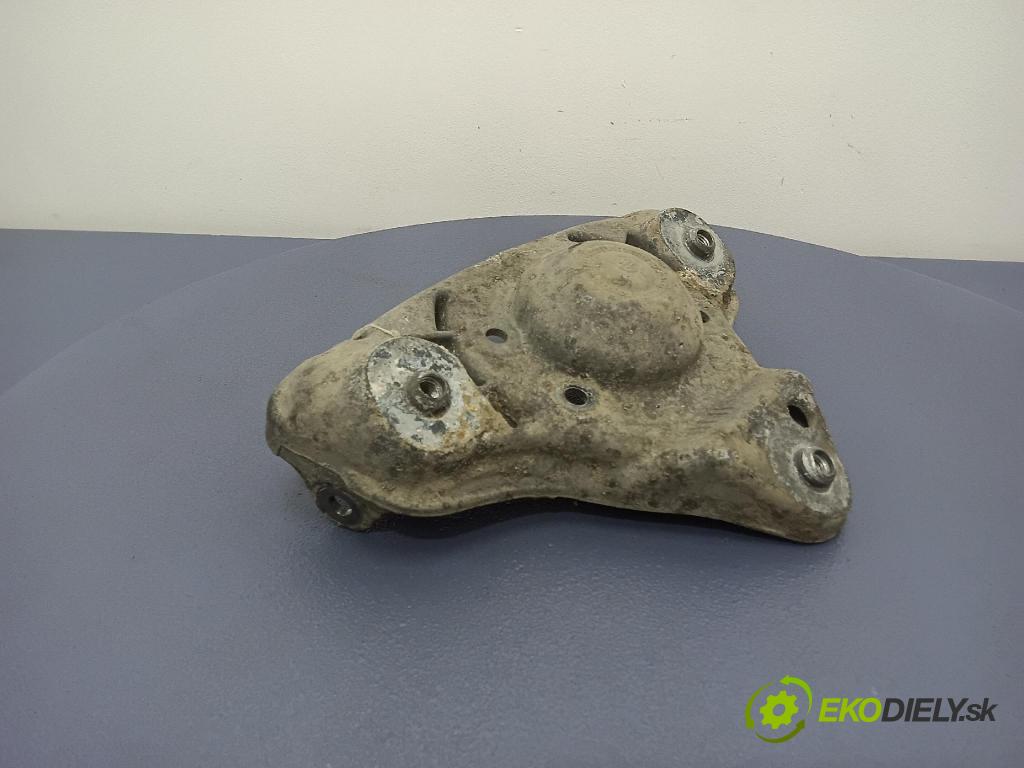 Audi A4 1999 tlmič zad Vľavo.: 8D0412383E