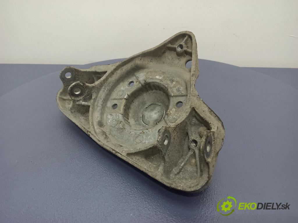 Audi A4 1999 tlmič zad Vľavo.: 8D0412383E