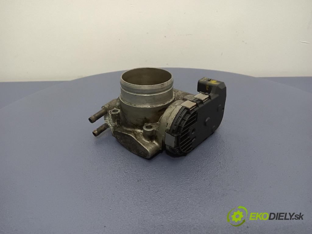 Audi A4 1999 klapka 06B133062E