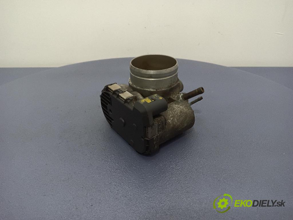 Audi A4 1999 klapka 06B133062E