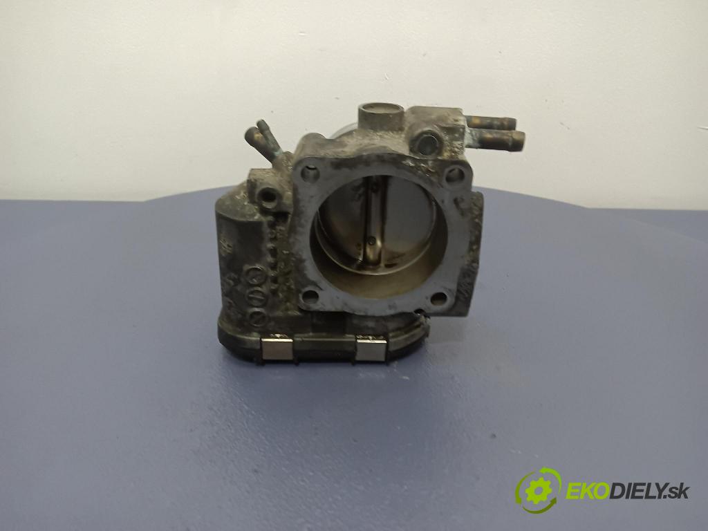 Audi A4 1999 klapka 06B133062E