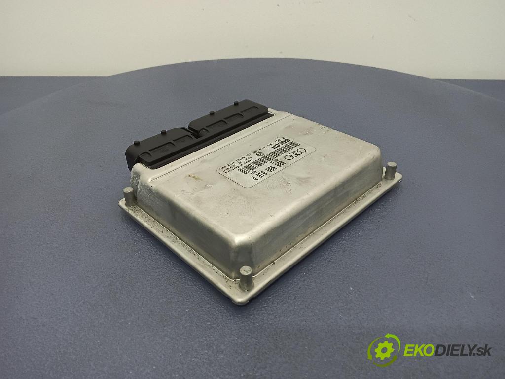 Audi A4 1999 riadiaca jednotka Motor: 8D0906018P