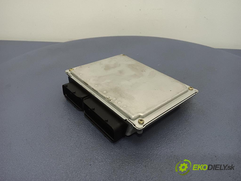 Audi A4 1999 riadiaca jednotka Motor: 8D0906018P