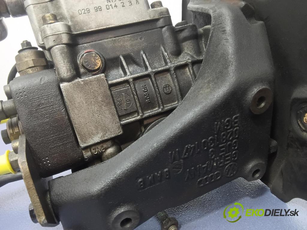 Volkswagen Passat 1999 čerpadlo Injekce: 028130147M
