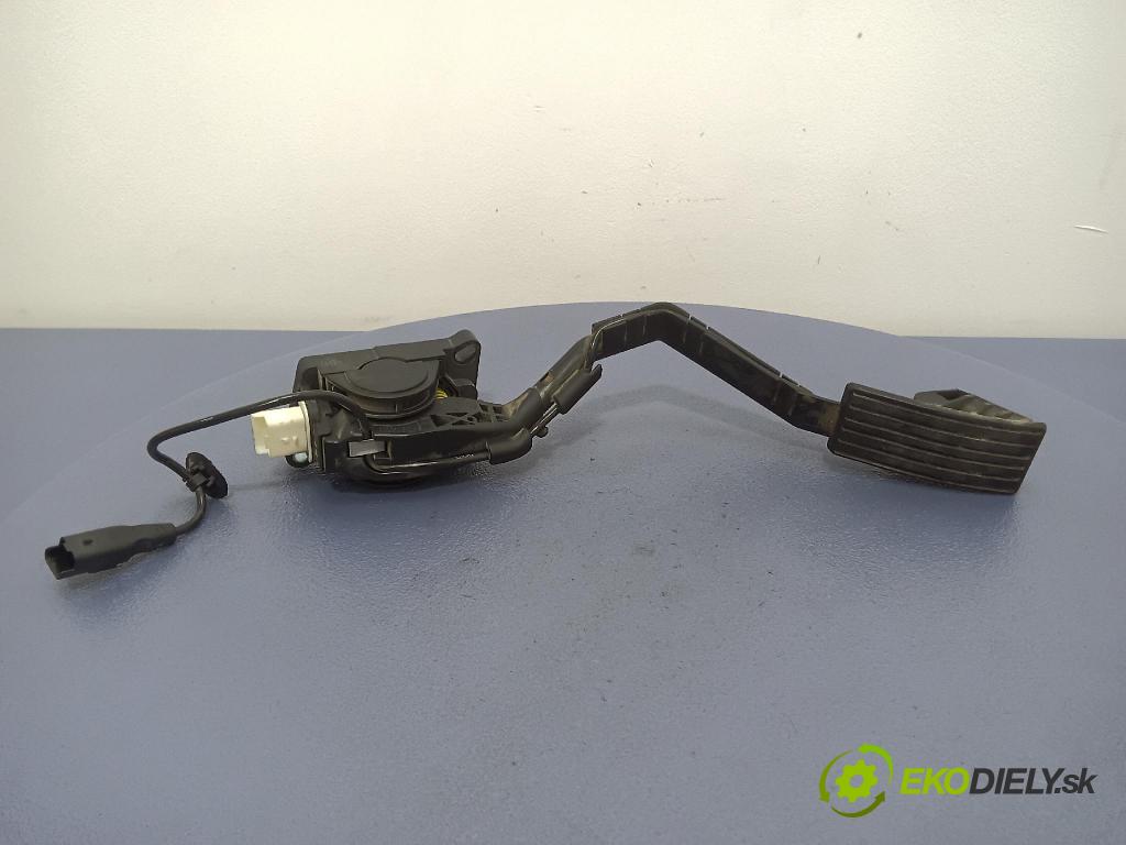 Peugeot 407 2004 pedal Plyn: 9650341780