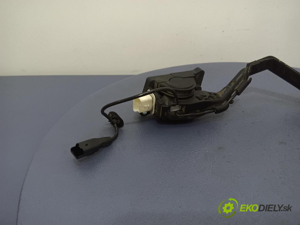 Peugeot 407 2004 pedal Plyn: 9650341780