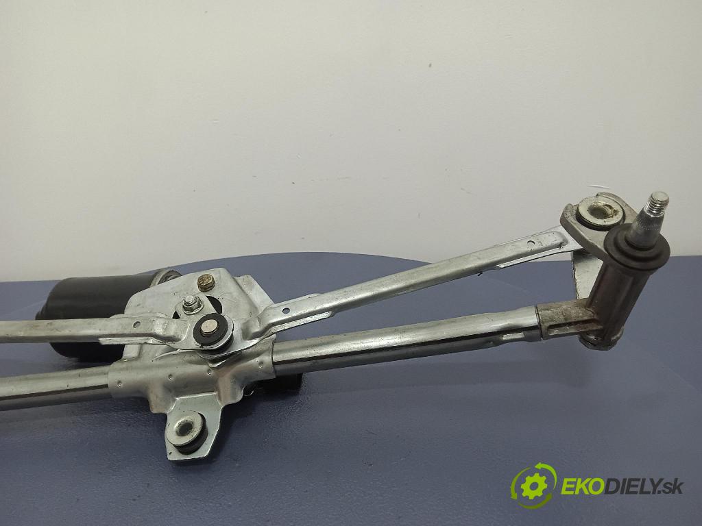 Skoda Octavia 2002 mechanismus motorek Stěrače: před 01