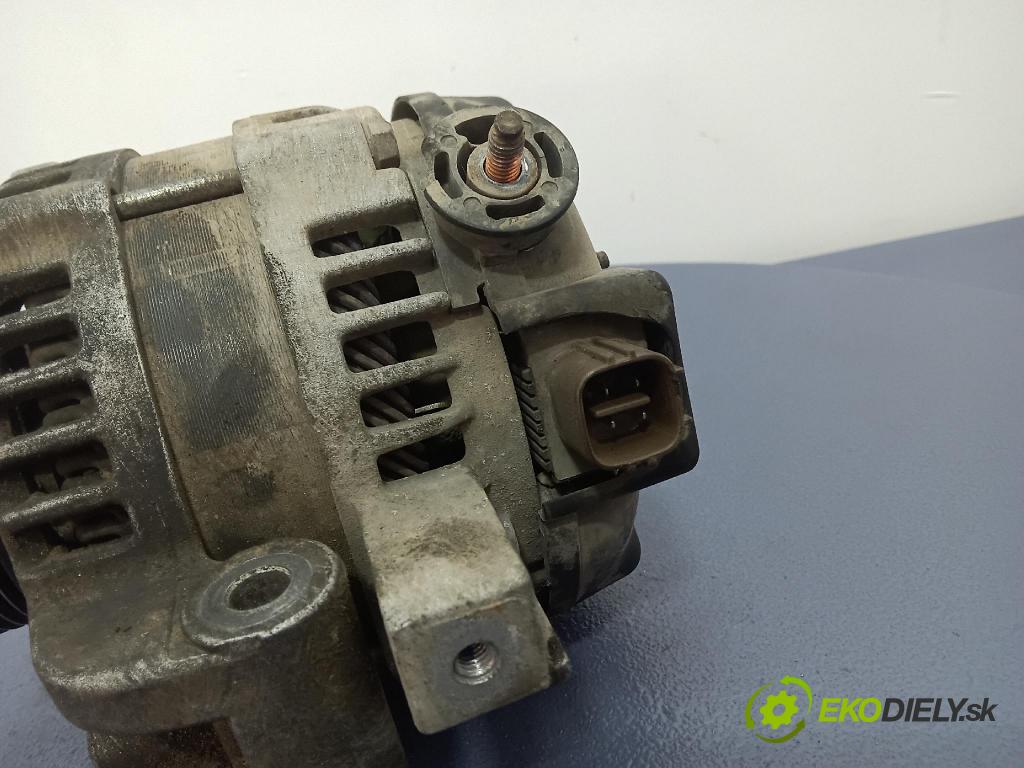 Toyota Avensis 2005 Alternator 01