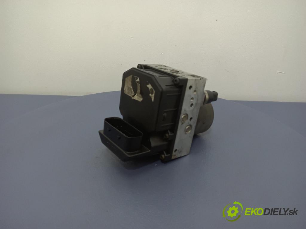 Toyota Avensis 2005 čerpadlo ABS x 44540-05040
