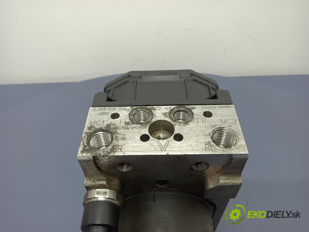 Toyota Avensis 2005 čerpadlo ABS x 44540-05040