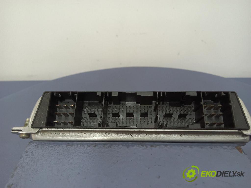 Bmw 523 1999 riadiaca jednotka Motor: 7500255