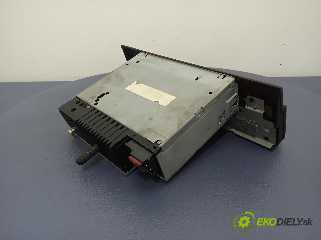 Bmw 523 1999 Radio I Navigace: 8377005
