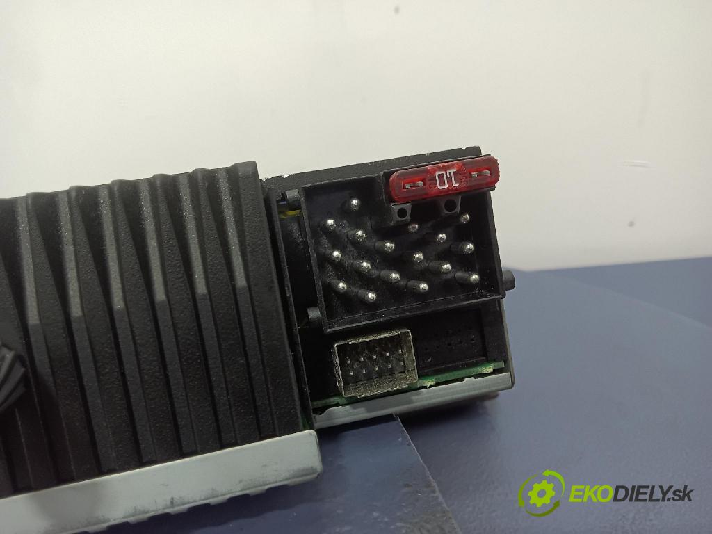 Bmw 523 1999 Radio I Navigace: 8377005