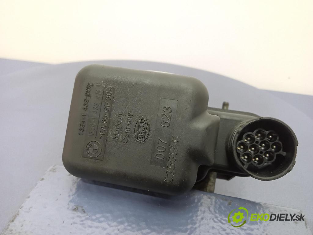 Bmw 523 1999 klapka 1433414