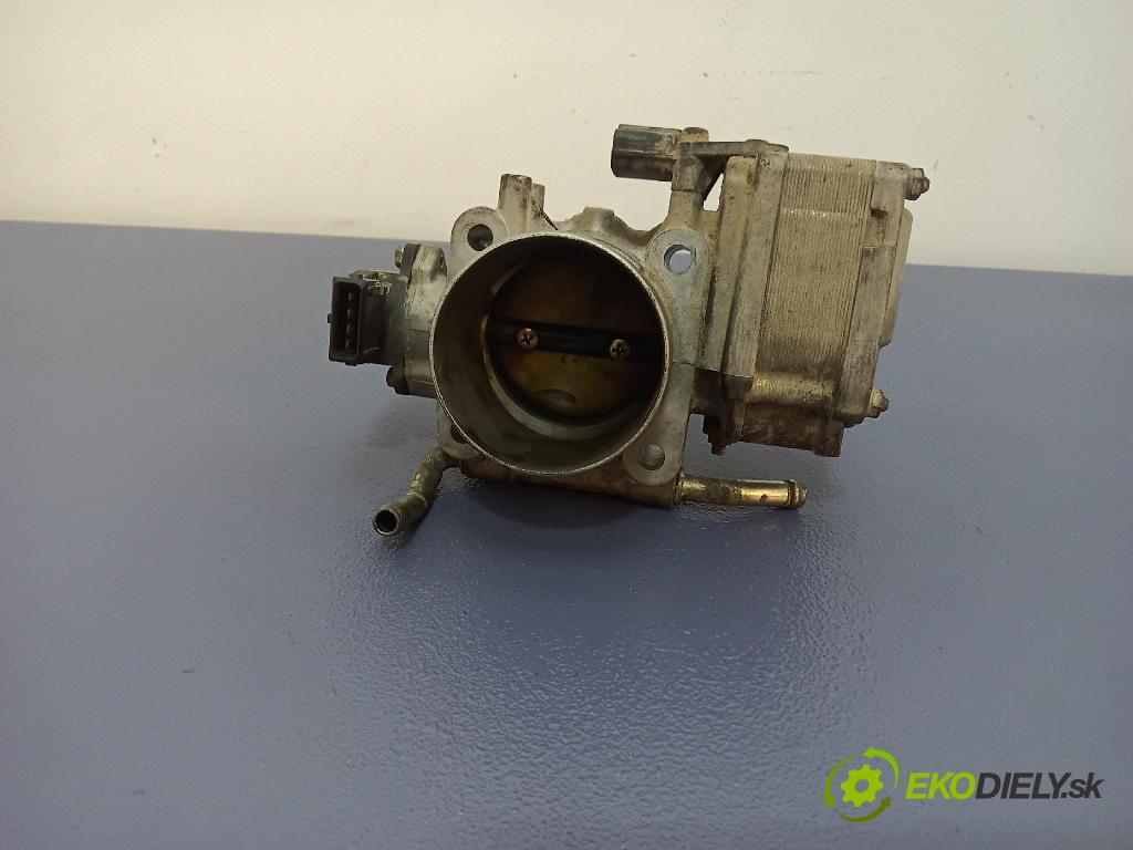 Mitsubishi Carisma 2003 škrticí klapka EAC60-003