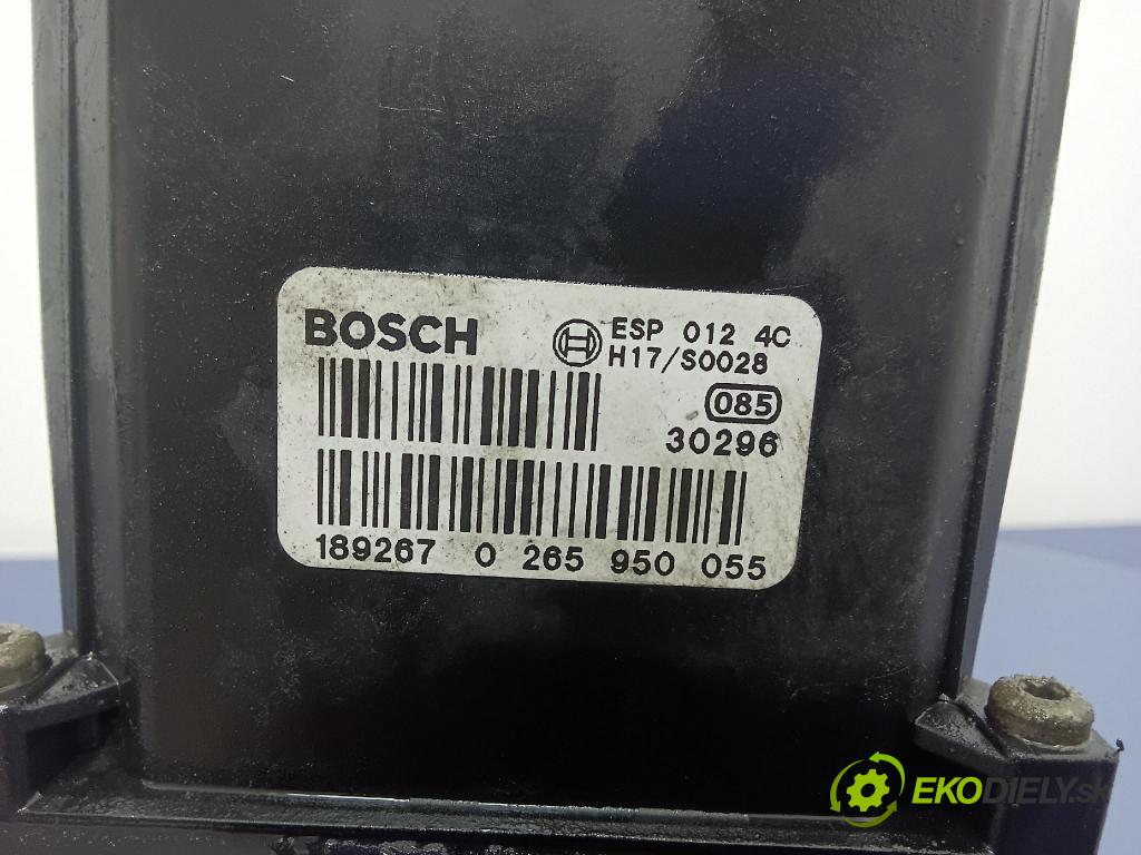Volkswagen Passat 2001 čerpadlo ABS x 4B0614517G