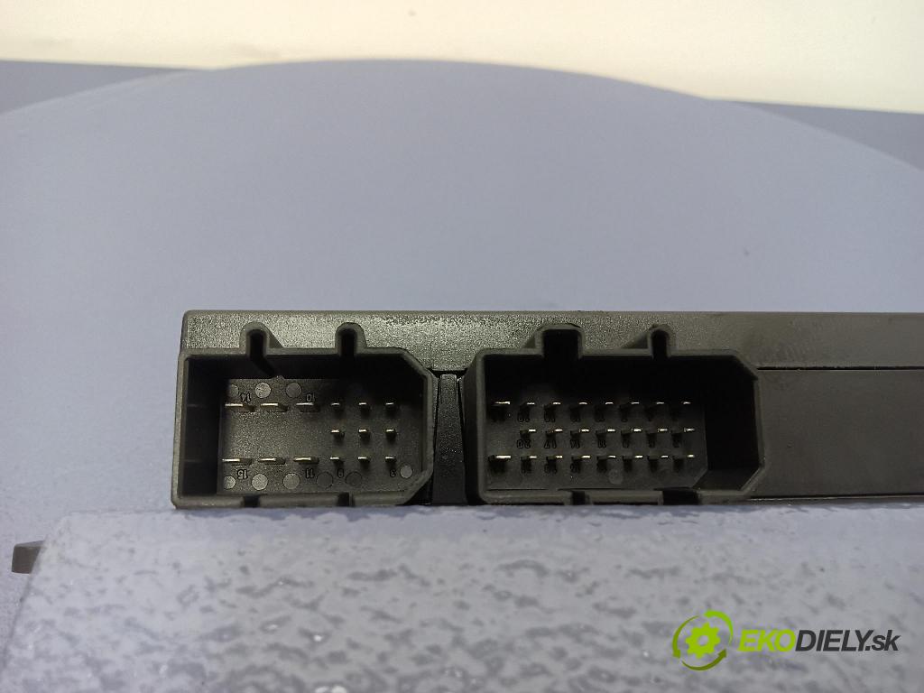Volkswagen Passat 2001 riadiaca jednotka Komfortu 1C0959799B