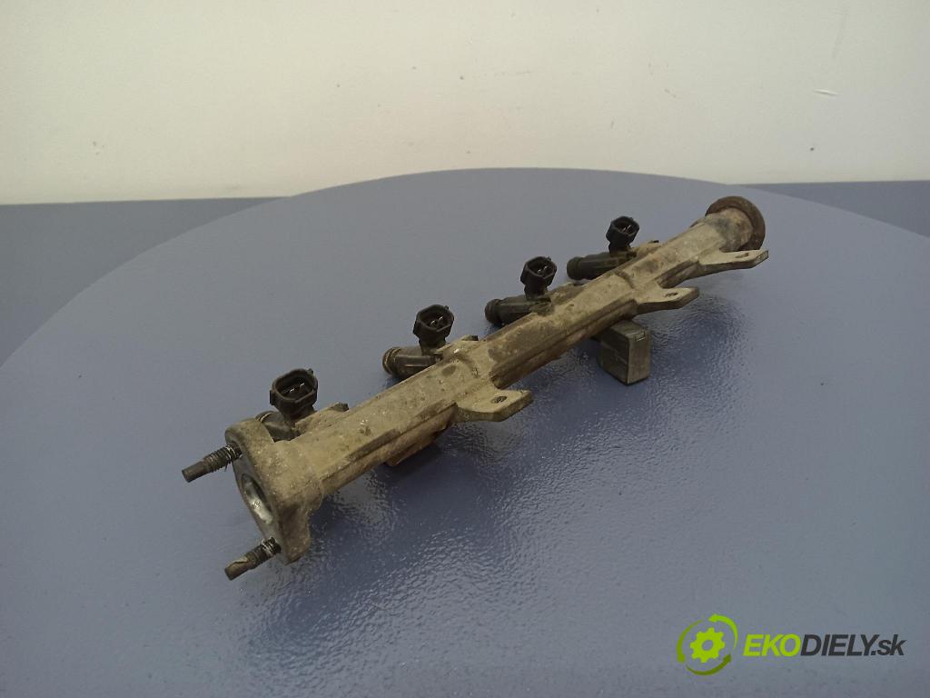 Hyundai Getz 2008 lišta Zásobování 35310-22600