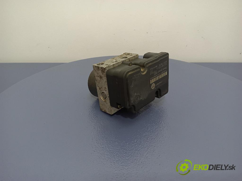 Volkswagen Caddy 2004 čerpadlo ABS x 2K0907379A