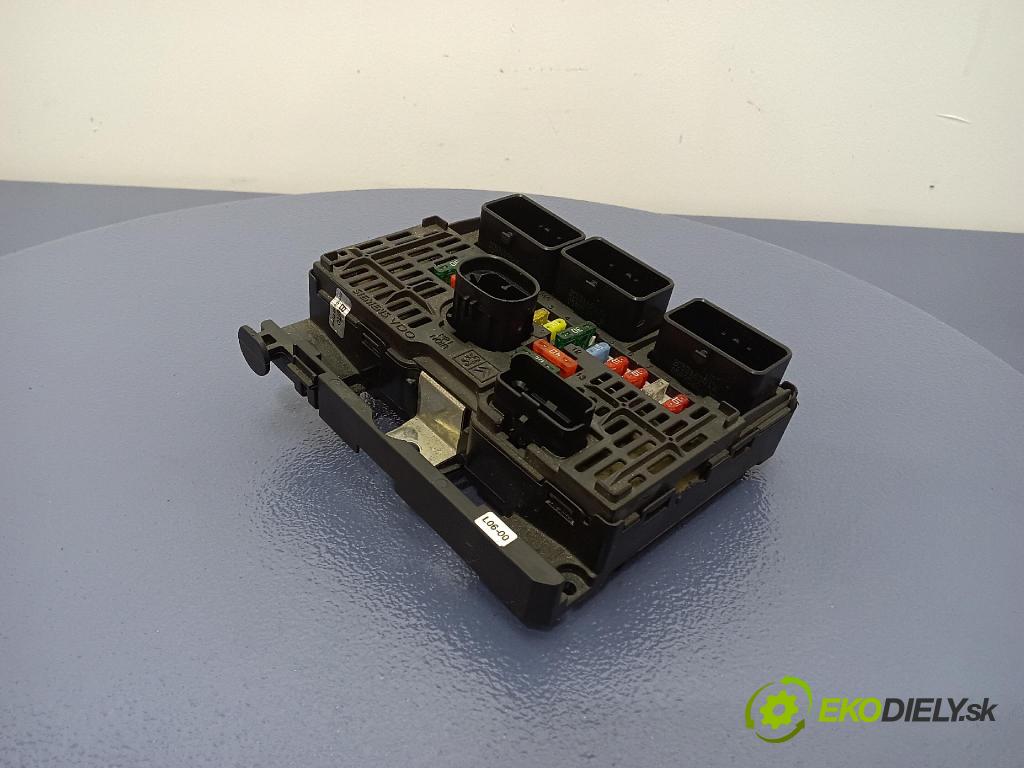 Peugeot 307 2004 skrinka Poistky: 9658539680