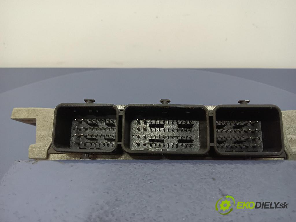 Peugeot 307 2004 riadiaca jednotka Motor: 9654716780