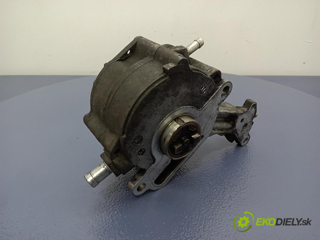 Volkswagen Caddy 2004 čerpadlo vakuová 038145209C