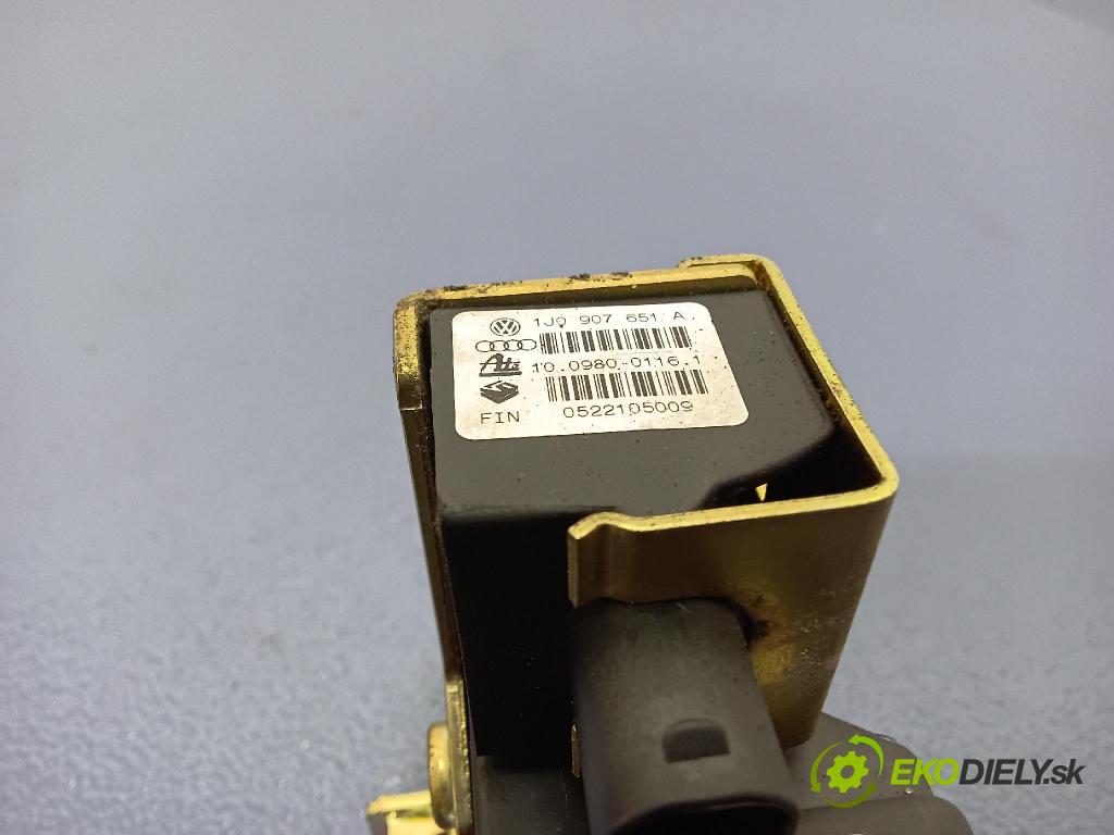 Volkswagen Sharan 2002 snímač ESP. 1J0907657A