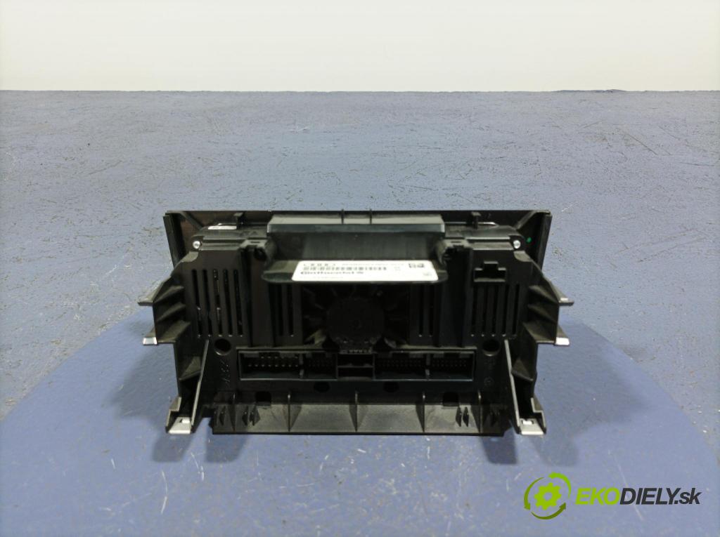 Audi A3 2010 prepínač Klimatizácia: Prúd vzduchu: 8P0820043BM