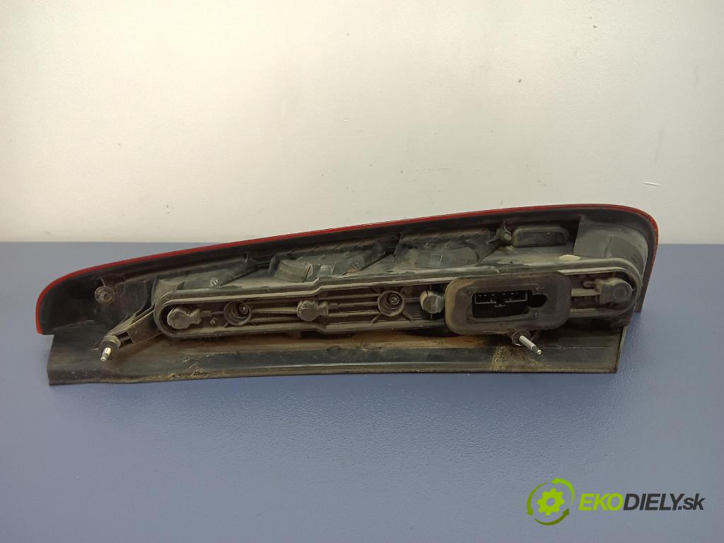 Ford C-max 2008 svetlo / reflektor zad ľavá Vonkajsia: M51-13N411-AA