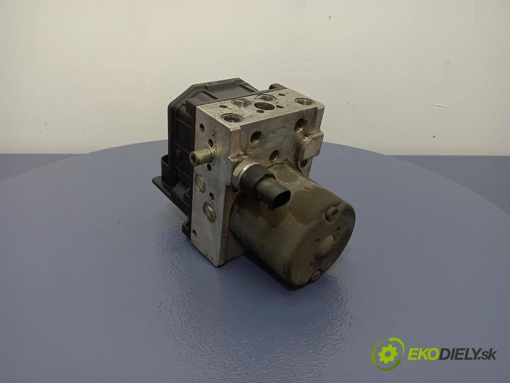 Audi A4 2002 čerpadlo ABS x 8E0614517