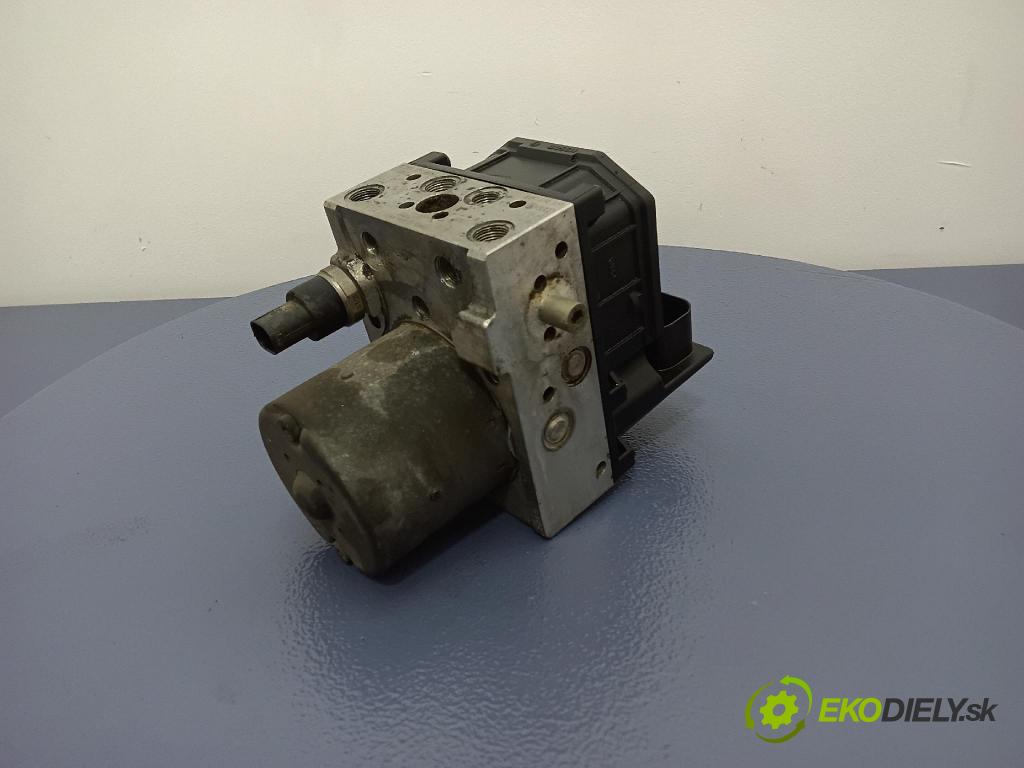 Audi A4 2002 čerpadlo ABS x 8E0614517