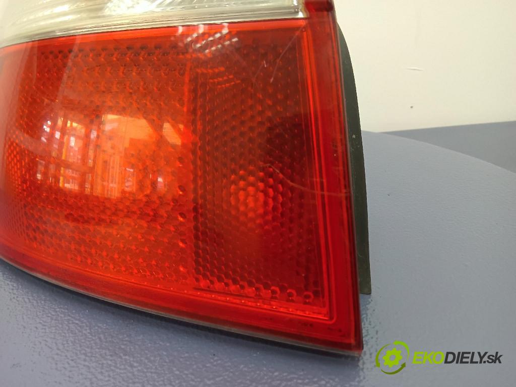 Audi A4 2002 světlo Zad: levá Mimo: 153929