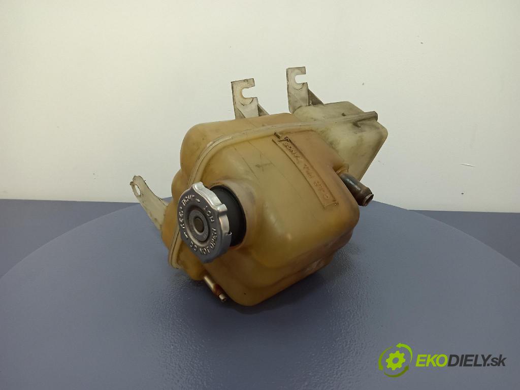 Chrysler Pacifica 2004 nádržka Kompenzačné: 04880498AB