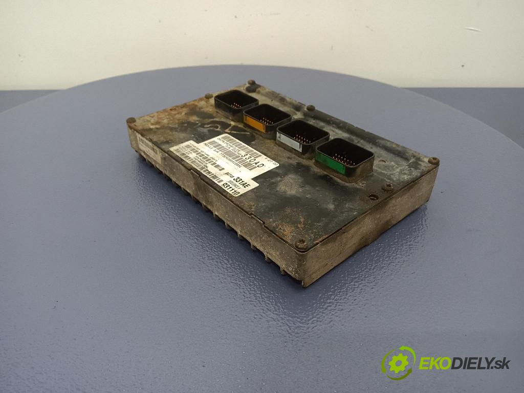 Chrysler Pacifica 2004 riadiaca jednotka Motor: P04748330AD