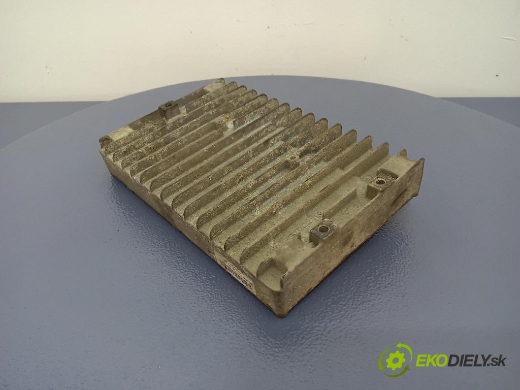 Chrysler Pacifica 2004 riadiaca jednotka Motor: P04748330AD