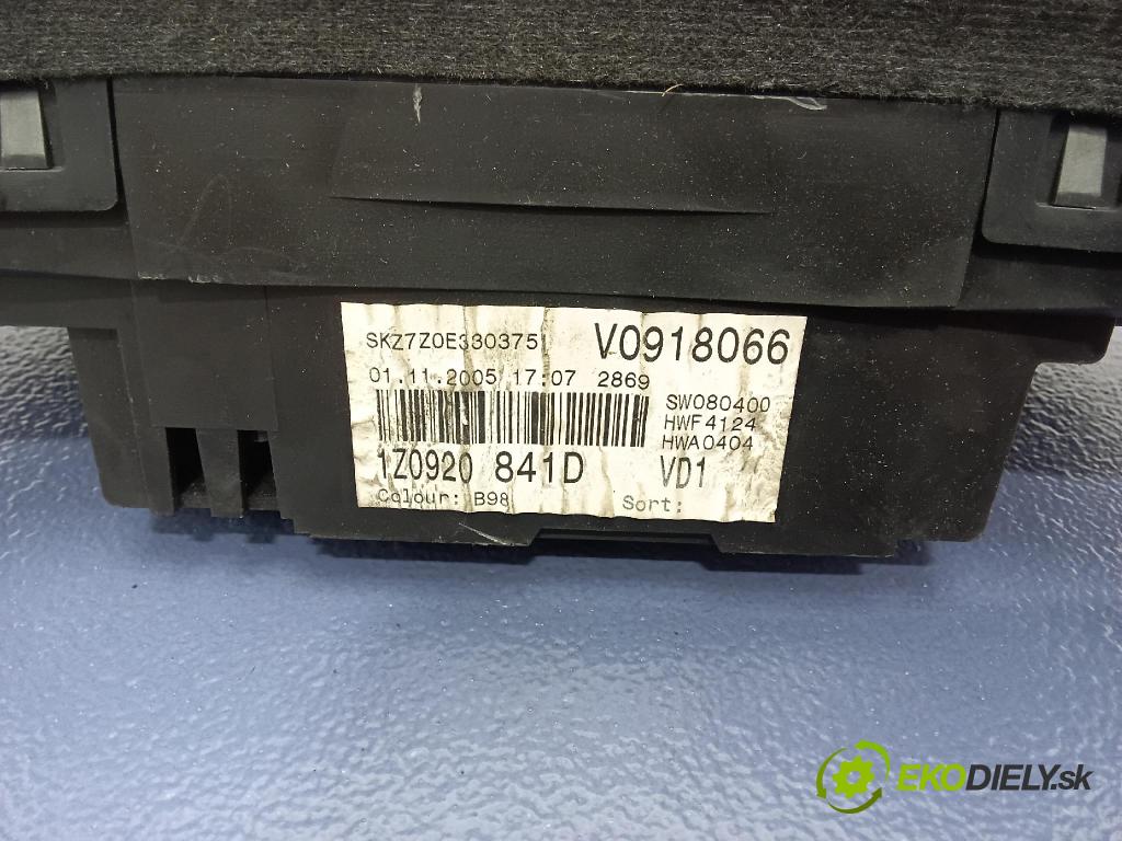 Skoda Octavia 2004 Přístrojová deska 1Z0920841D
