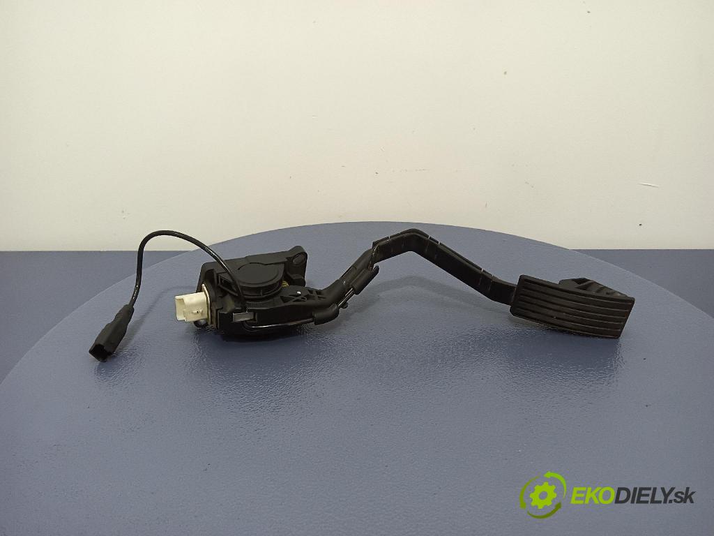 Peugeot 407 sw 2005 pedal Plyn: 9650341780