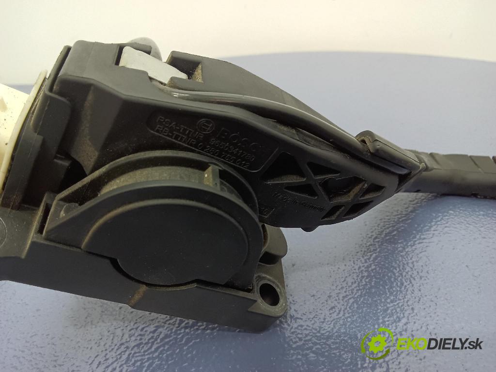 Peugeot 407 sw 2005 pedal Plyn: 9650341780