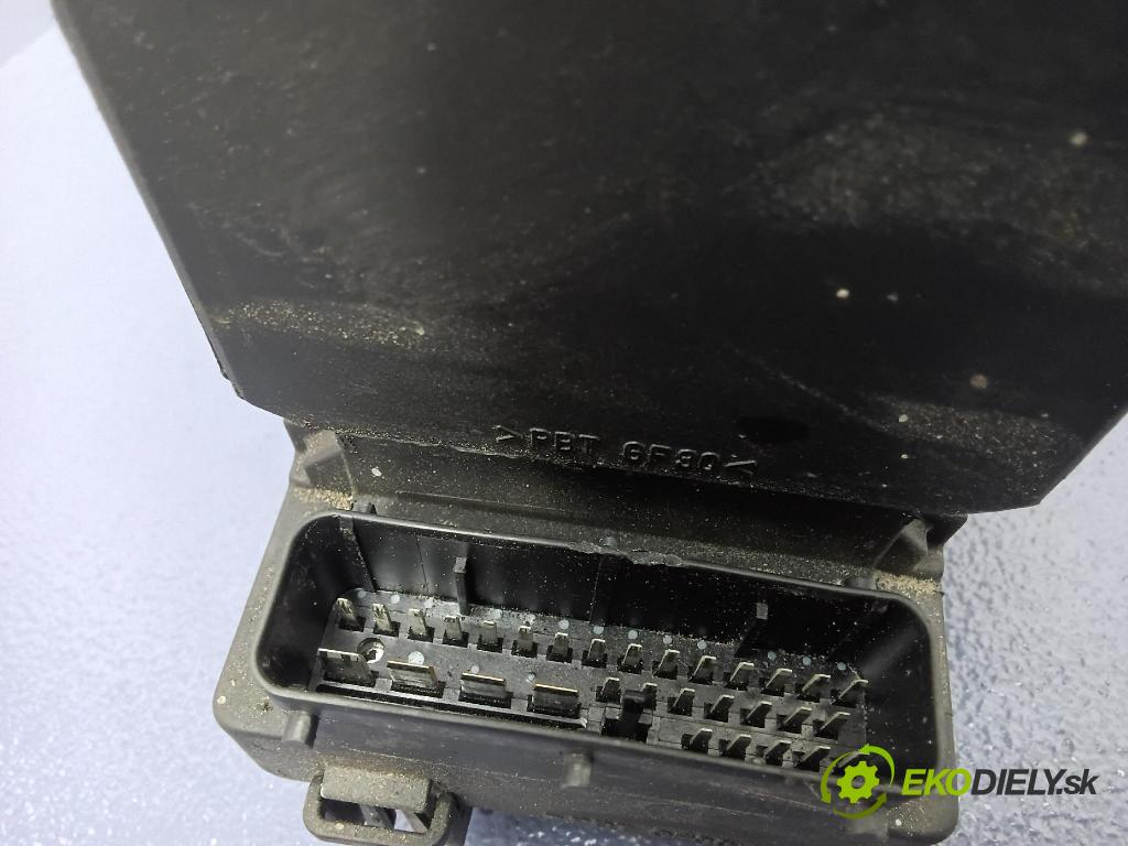 Audi A6 2000 čerpadlo ABS x 8E0614111AH