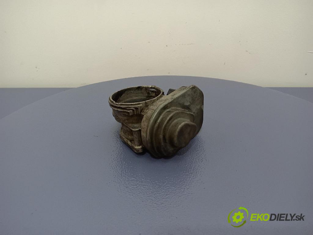 Volkswagen Polo 0 klapka 038128063G